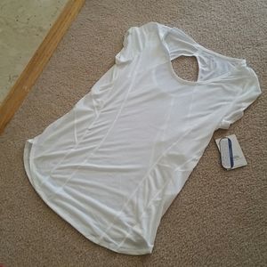 White Athleta work out the shirt